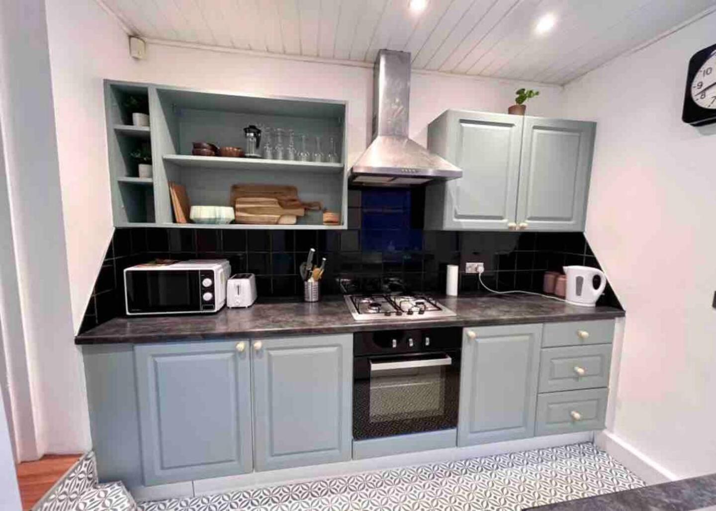 غيتْسْهيد Gorgeous Spacious 2 Bedroom Home 10 Mins To City المظهر الخارجي الصورة